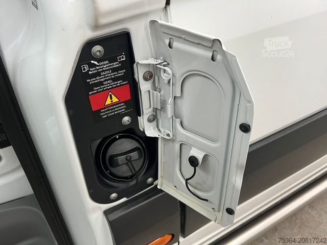 Minibus MERCEDES-BENZ Sprinter 213 BlueTEC 9 sitze Klima iebetür