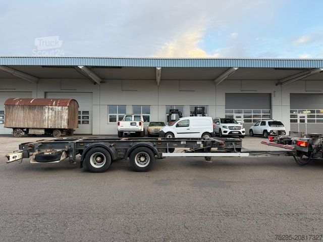 Rimorchio con telaio SCHMITZ CARGOBULL 2Achs Jumbo MEGA BDF Lafette untergekuppelt SAF