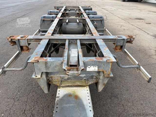 Rimorchio con telaio SCHMITZ CARGOBULL 2Achs Jumbo MEGA BDF Lafette untergekuppelt SAF