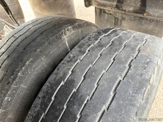 Rimorchio con telaio SCHMITZ CARGOBULL 2Achs Jumbo MEGA BDF Lafette untergekuppelt SAF