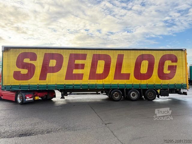 Otevřený návěs s plachtou KÖGEL 3 Achs MEGA Staplerhalter Liftachse SAF TÜV8/26