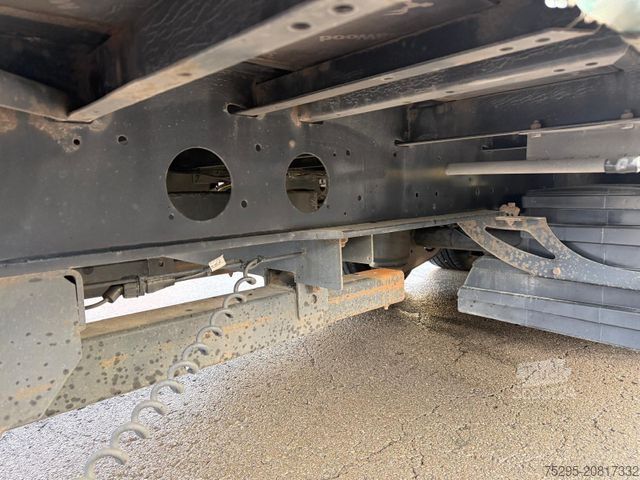 Otevřený návěs s plachtou KÖGEL 3 Achs MEGA Staplerhalter Liftachse SAF TÜV8/26