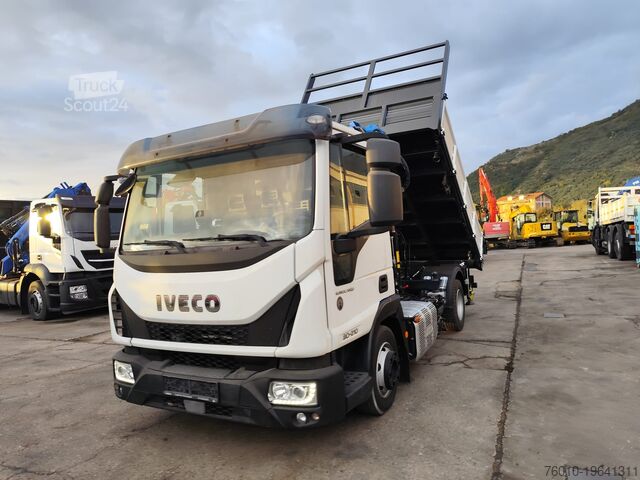 Macara montată pe camion Iveco Eurocargo 80-210