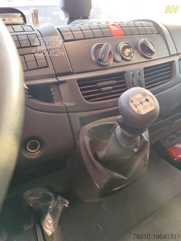 Macara montată pe camion Iveco Eurocargo 80-210