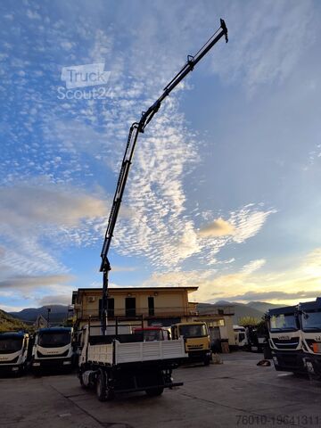 Macara montată pe camion Iveco Eurocargo 80-210