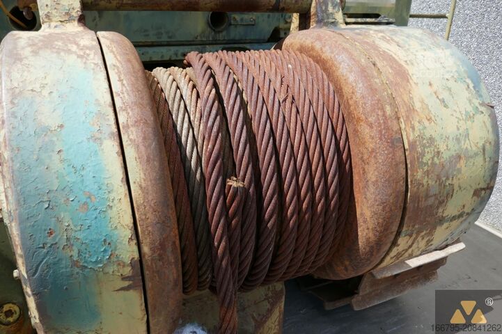 Bouteur Caterpillar D7F Ex-army