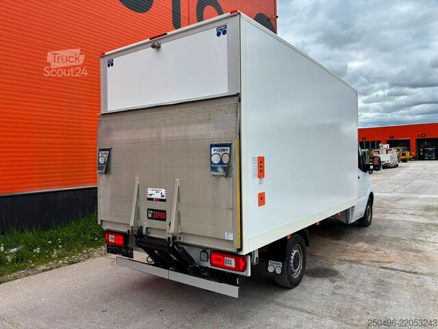 Uzavřená krabice Mercedes-Benz Sprinter 317 CDI BOX L=4283 mm