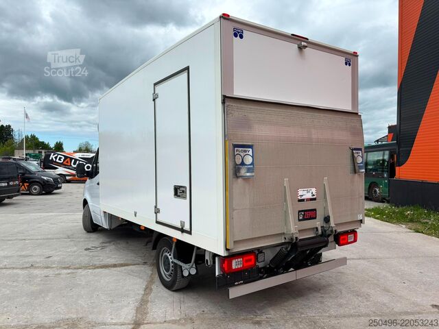 Uzavřená krabice Mercedes-Benz Sprinter 317 CDI BOX L=4283 mm