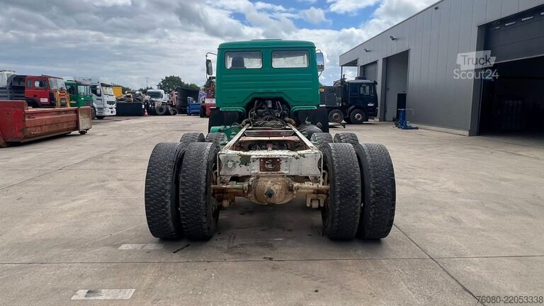 Podwozie z kabiną Mercedes-Benz SK 2228 (V8 / GRAND PONT / LAMES / BIG AXLE / B...