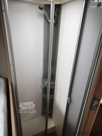 Autorulotă semi-integrată Sunlight T68