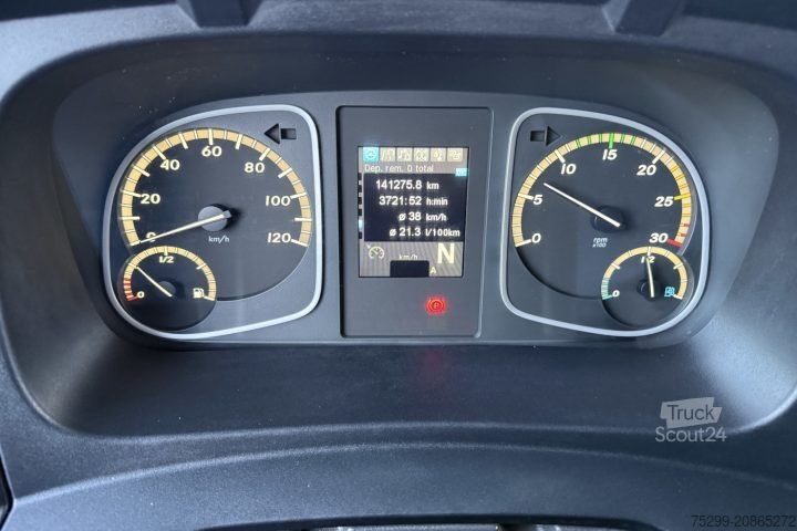 Camion frigorifique Mercedes-Benz Atego 1021 4x2 Kühlkoffer+HB / Swiss-Vehicle