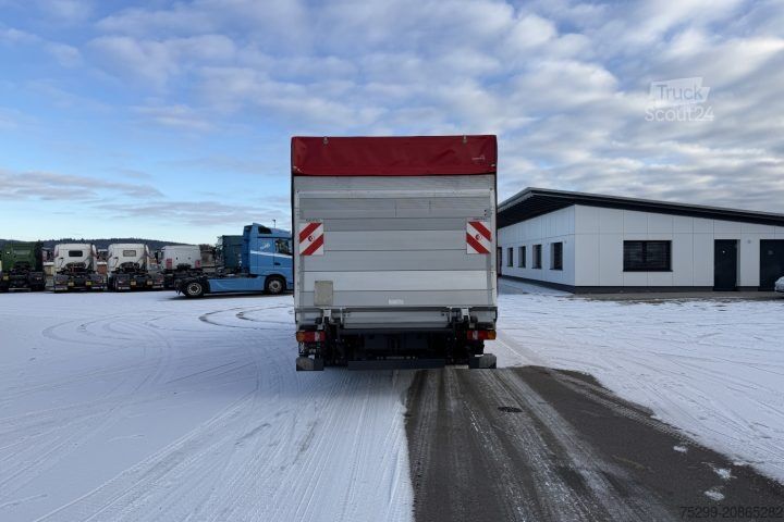 Camión plataforma con toldo Mercedes-Benz Atego 1327 4x2 Plane+HB / Swiss-Vehicle