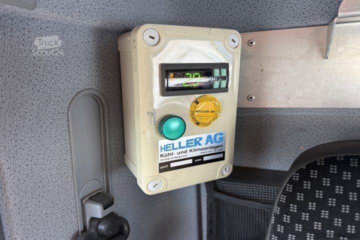 Kühlkoffer-LKW Mercedes-Benz Atego 1022 4x2 Kühlkoffer+HB / Swiss-Vehicle