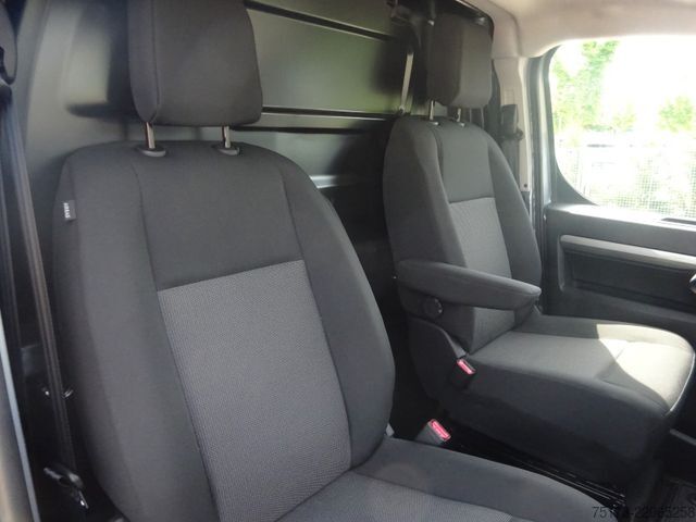 Panelová dodávka OPEL Vivaro Kasten 177PS Autm. XL Navi Winter