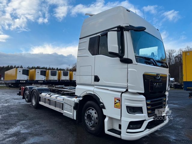 Kamion z zamenljivo nadgradnjo MAN TGX 26 470 BDF 6x2-2 XXL Container LKW