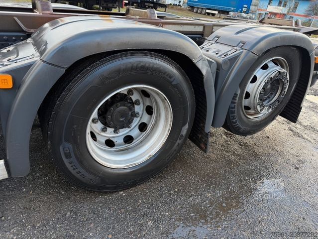 Kamion z zamenljivo nadgradnjo MAN TGX 26 470 BDF 6x2-2 XXL Container LKW