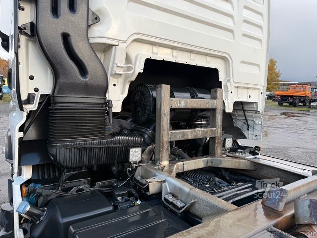 Kamion z zamenljivo nadgradnjo MAN TGX 26 470 BDF 6x2-2 XXL Container LKW