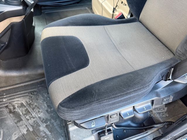 Kamion z zamenljivo nadgradnjo MAN TGX 26 470 BDF 6x2-2 XXL Container LKW