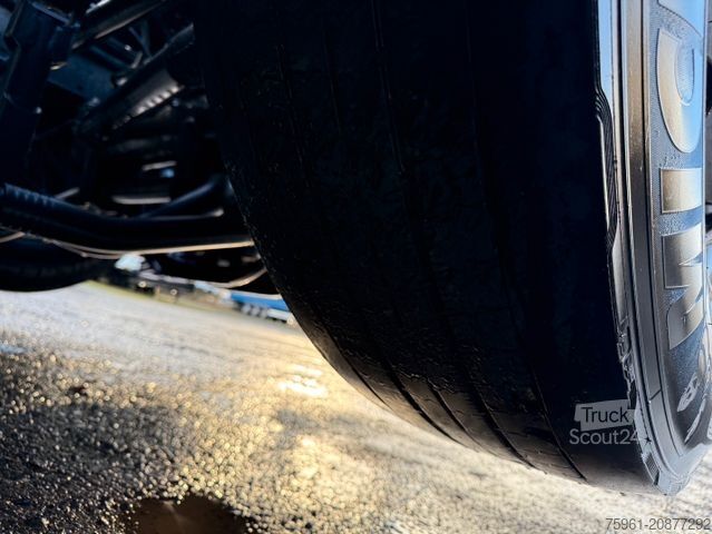 Kamion z zamenljivo nadgradnjo MAN TGX 26 470 BDF 6x2-2 XXL Container LKW