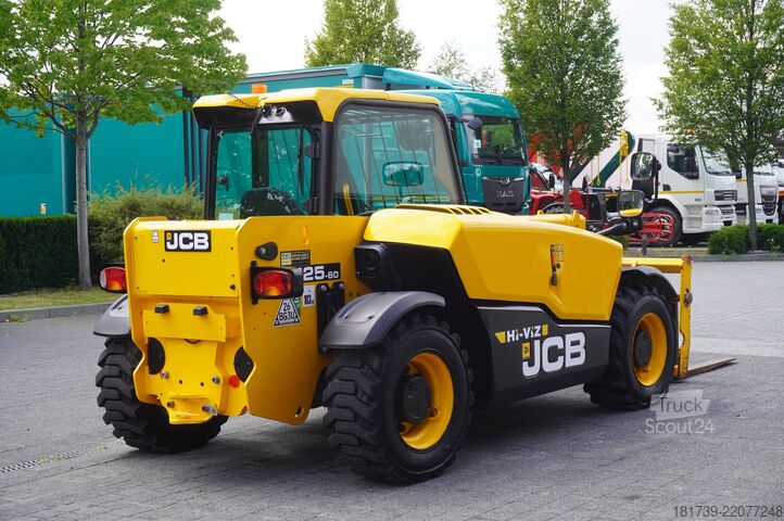 телескопични товарачи JCB 525-60T5 / 2022 / 860 MTH! / joystick