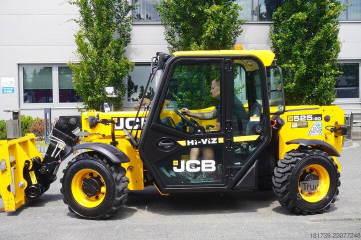 телескопични товарачи JCB 525-60T5 / 2022 / 860 MTH! / joystick