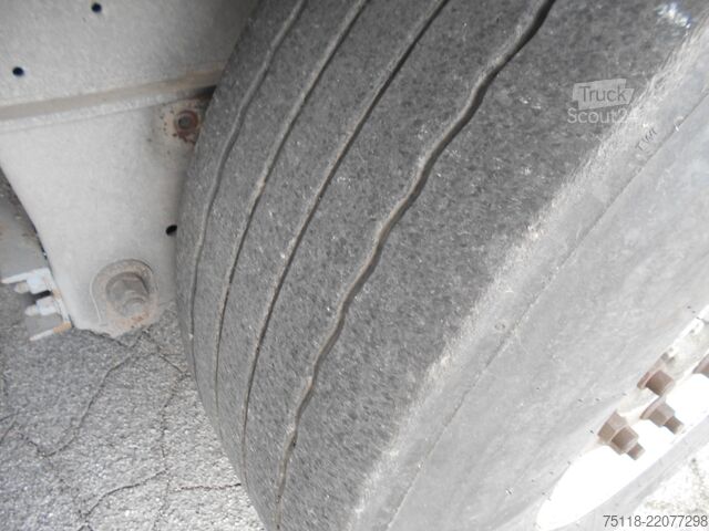 Semirimorchio con telone SCHMITZ SCS24L