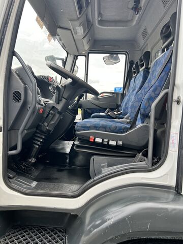 Skriňové nákladné vozidlo Iveco 120E25 Koffer LBW