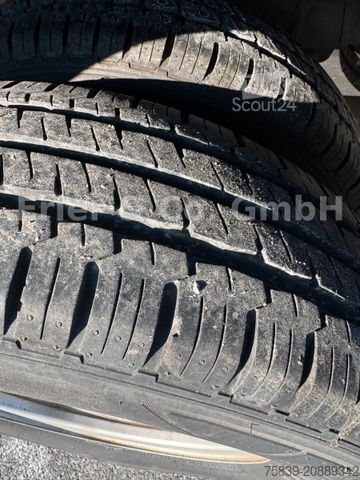 Transporter mit Koffer MERCEDES-BENZ Sprinter II 513, Koffer, LBW, 3 Sitze, 80