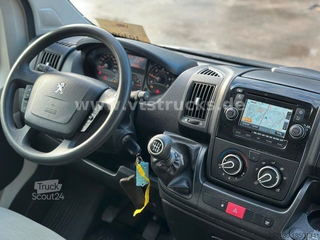 Φορτηγό pick-up PEUGEOT Boxer 335 DoKa Pritsche *Unfallschaden*