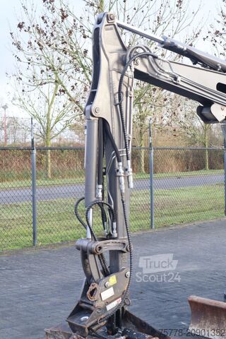 Minikotró Volvo ECR25 ELEKTRIC | JECR25D | TILTBUCKET | BUCKET ...