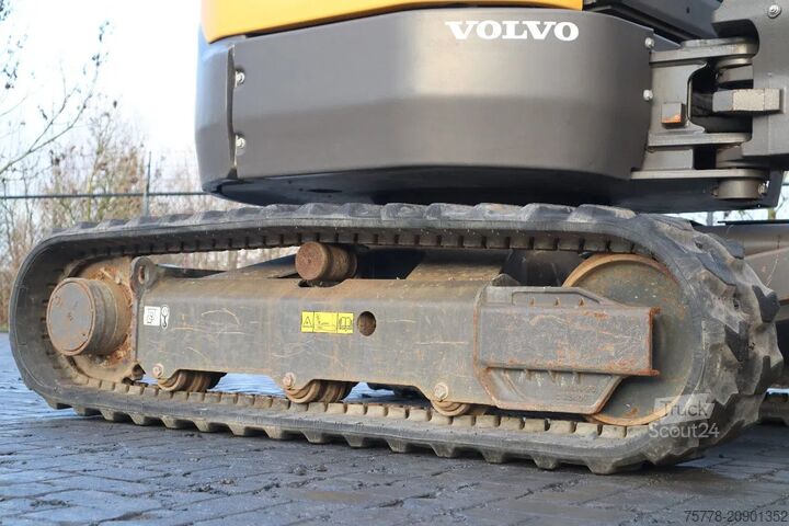 Minikotró Volvo ECR25 ELEKTRIC | JECR25D | TILTBUCKET | BUCKET ...