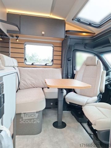 Pusiau integruotas kemperis HYMER/ERIBA ML-T Xperience 580