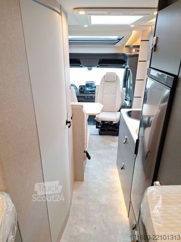 Pusiau integruotas kemperis HYMER/ERIBA ML-T Xperience 580