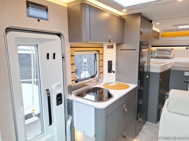 Pusiau integruotas kemperis HYMER/ERIBA ML-T Xperience 580