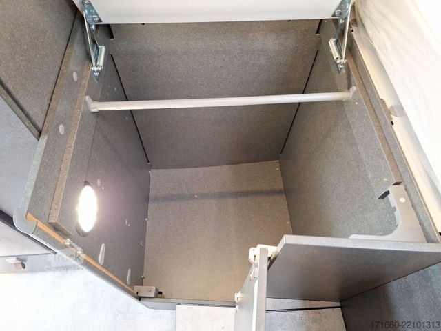 Pusiau integruotas kemperis HYMER/ERIBA ML-T Xperience 580