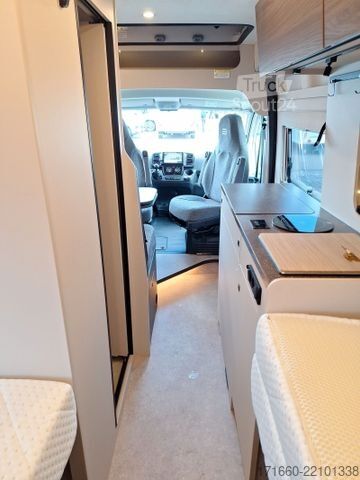 Kastenwagen Wohnmobil / Campervan BÜRSTNER Papillon PC 6.0 ** Schlafdach **