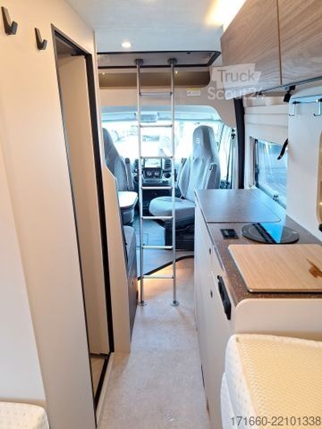 Kastenwagen Wohnmobil / Campervan BÜRSTNER Papillon PC 6.0 ** Schlafdach **
