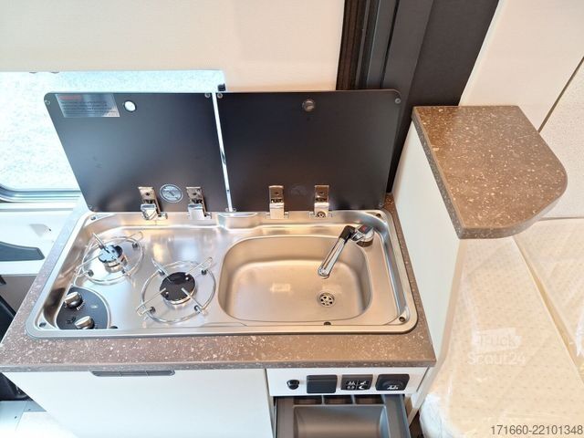 Autocamper BÜRSTNER Habiton HM 6.0 ** Schlafdach **