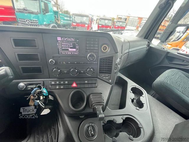 Tristrani prekucnik MERCEDES-BENZ Arocs 2643 K 6x4 3-Achs Kipper Meiller