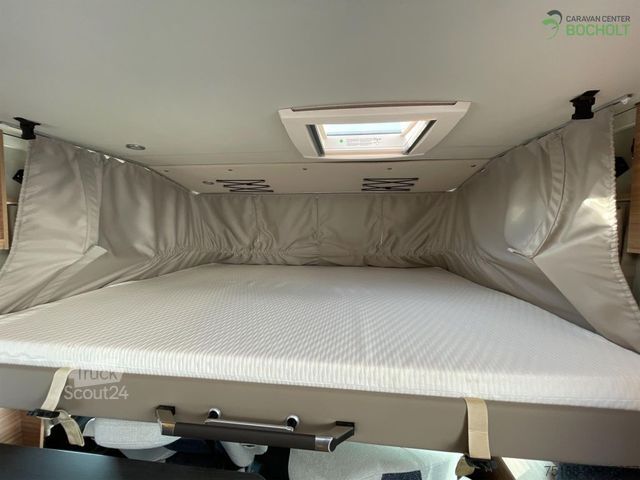 Autorulotă integrată WEINSBERG CaraCore 700 MEG Light Ehemaliger Mietwagen