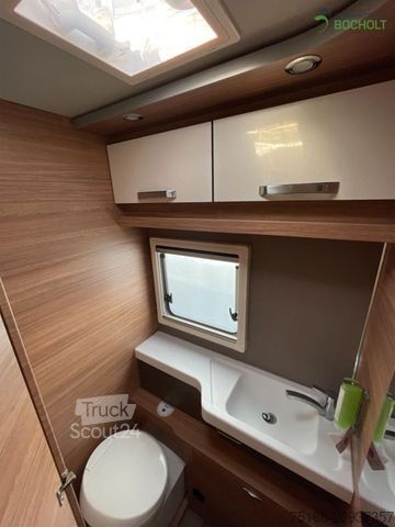 Autorulotă integrată WEINSBERG CaraCore 700 MEG Light Ehemaliger Mietwagen