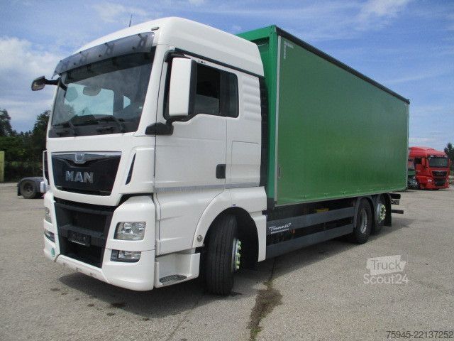 Samochód do przewozu napojów MAN TGX 26.440, Getränkeaufbau mit Schiebeplane