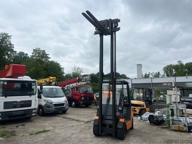 Voorlader vorkheftruck STILL R 70-25 Gas 2.5T Nutzlast