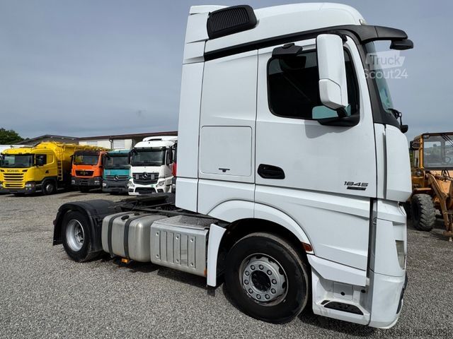 Standardowy ciągnik siodłowy MERCEDES-BENZ Actros 1845