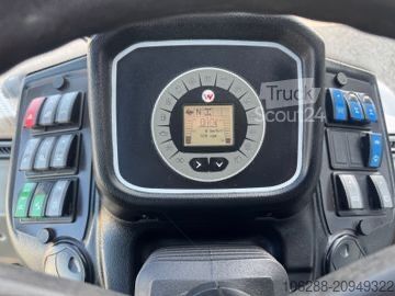 Încărcător pe roți KRAMER 8115 ( nur  1000 bts)