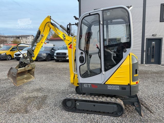 Minikotró WACKER ET 16  (590 bts)