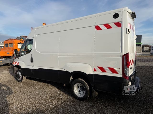 Фургон-панель IVECO 35C15  Zwillingsbereifung Werkstatt Einrichtung