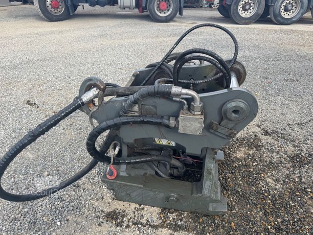   Powertilt  PTA-269 + OilQuick  OQ80