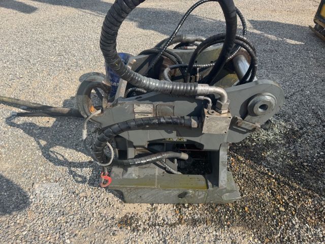   Powertilt  PTA-269 + OilQuick  OQ80