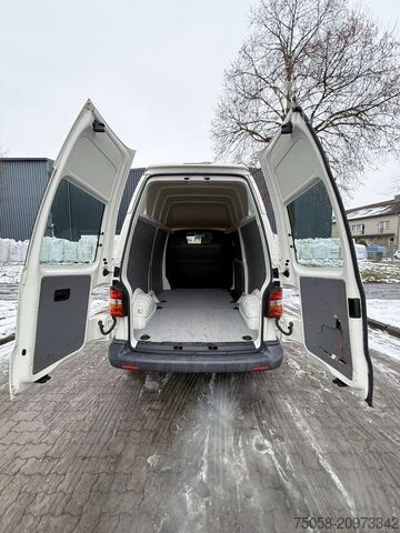 Furgão de painéis VW T5 - Kasten - Hochdach - 101 TKm - 1. Hd